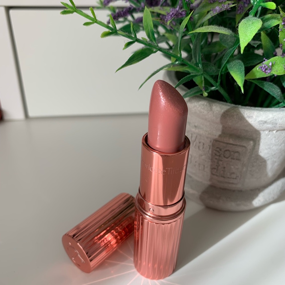 Charlotte Tilbury Icon Baby lipstick